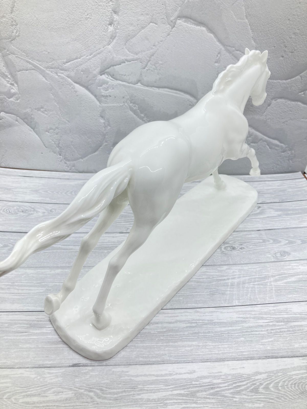 新品】希少品 ノリタケ スタジオコレクション 裸馬 馬 うま 置物