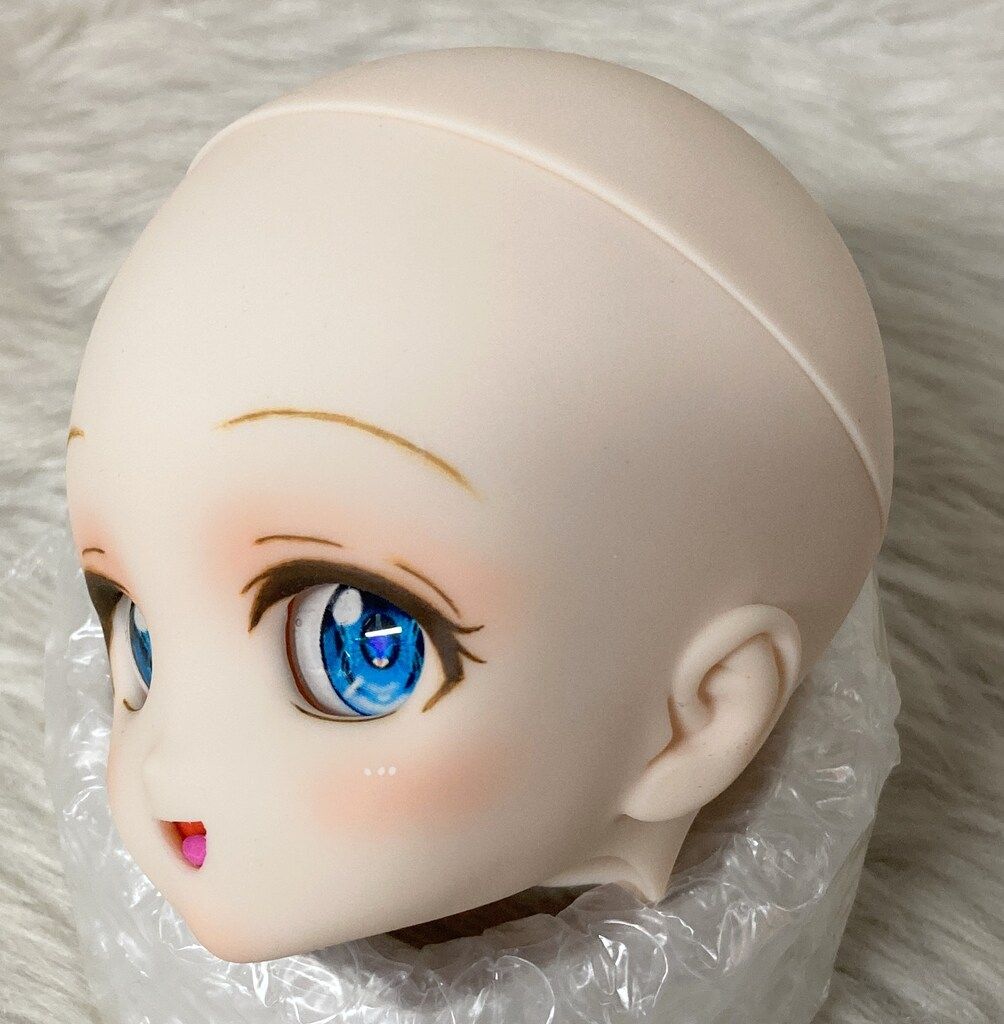 セミホワイト肌