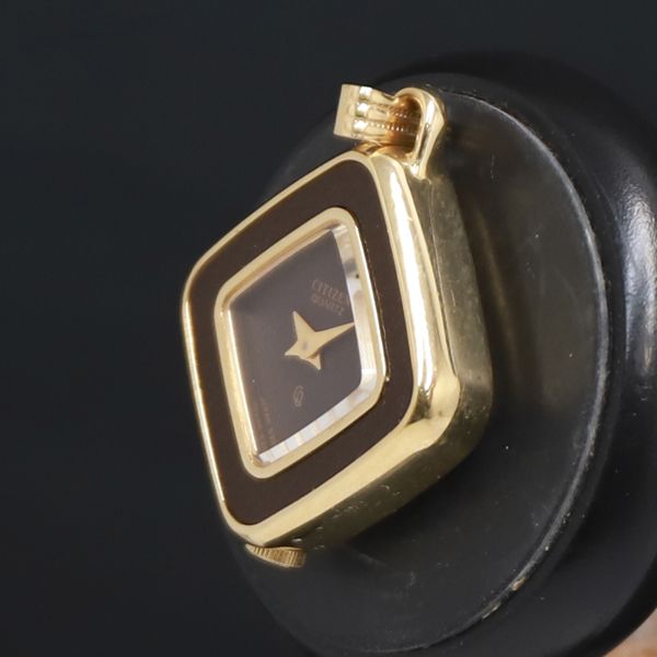 シチズン　アンビュランス QZ シチズン 8300-834388 ブラウン文字盤 ペンダントウォッチ