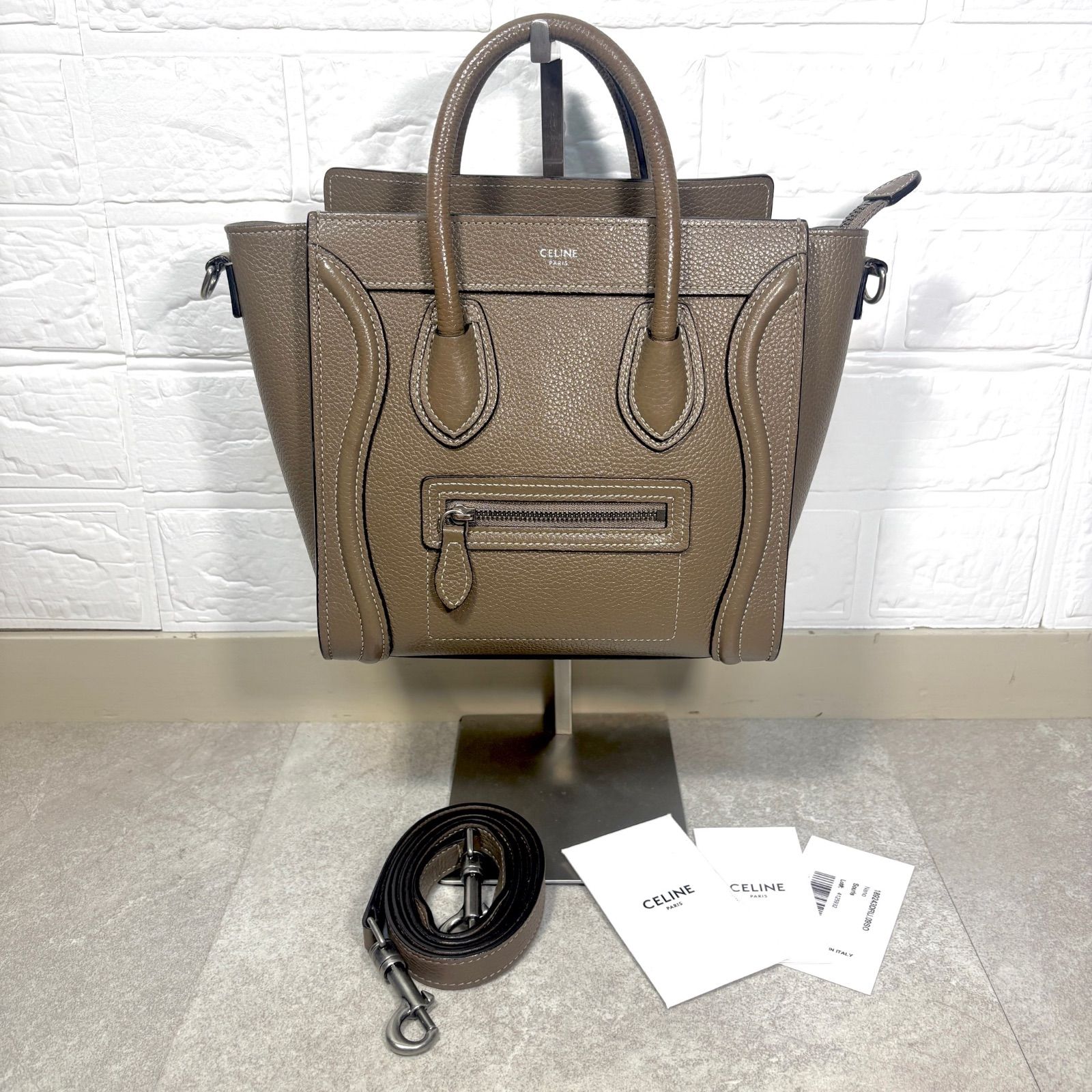 CELINE ラゲージナノ　スリ　新ロゴ CELINE セリーヌ ラゲージ ナノ スリ バッグ 新ロゴ - メルカリ