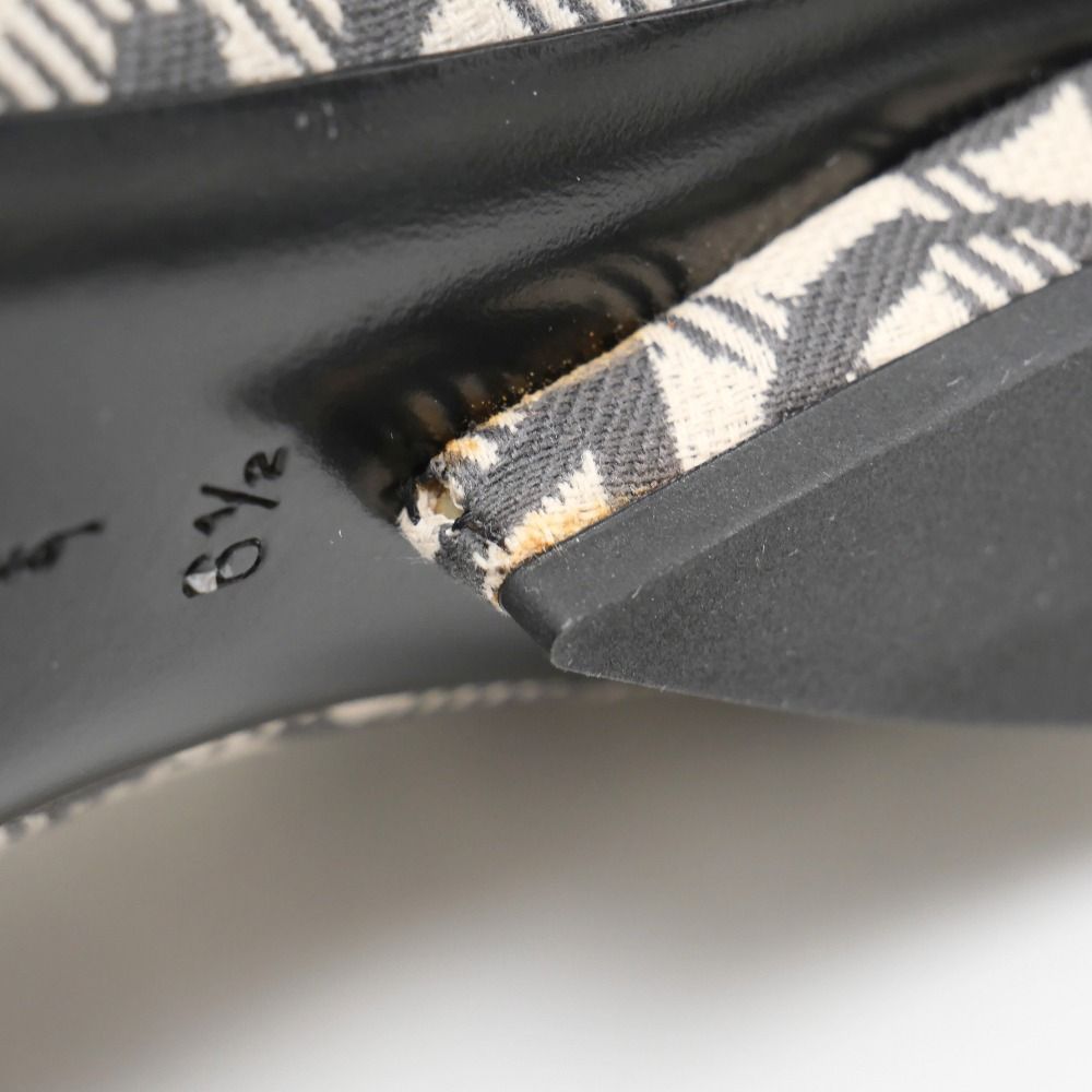 【箱付】フェラガモ フラットシューズ サルヴァトーレフェラガモ ヴァラ フラット シューズ 8 外箱付