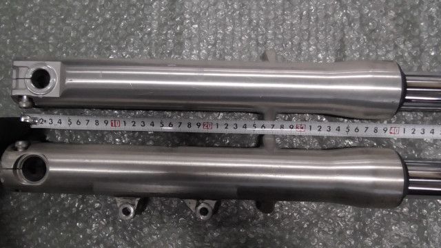 VT400S NC46 の フロントフォーク 1758861710