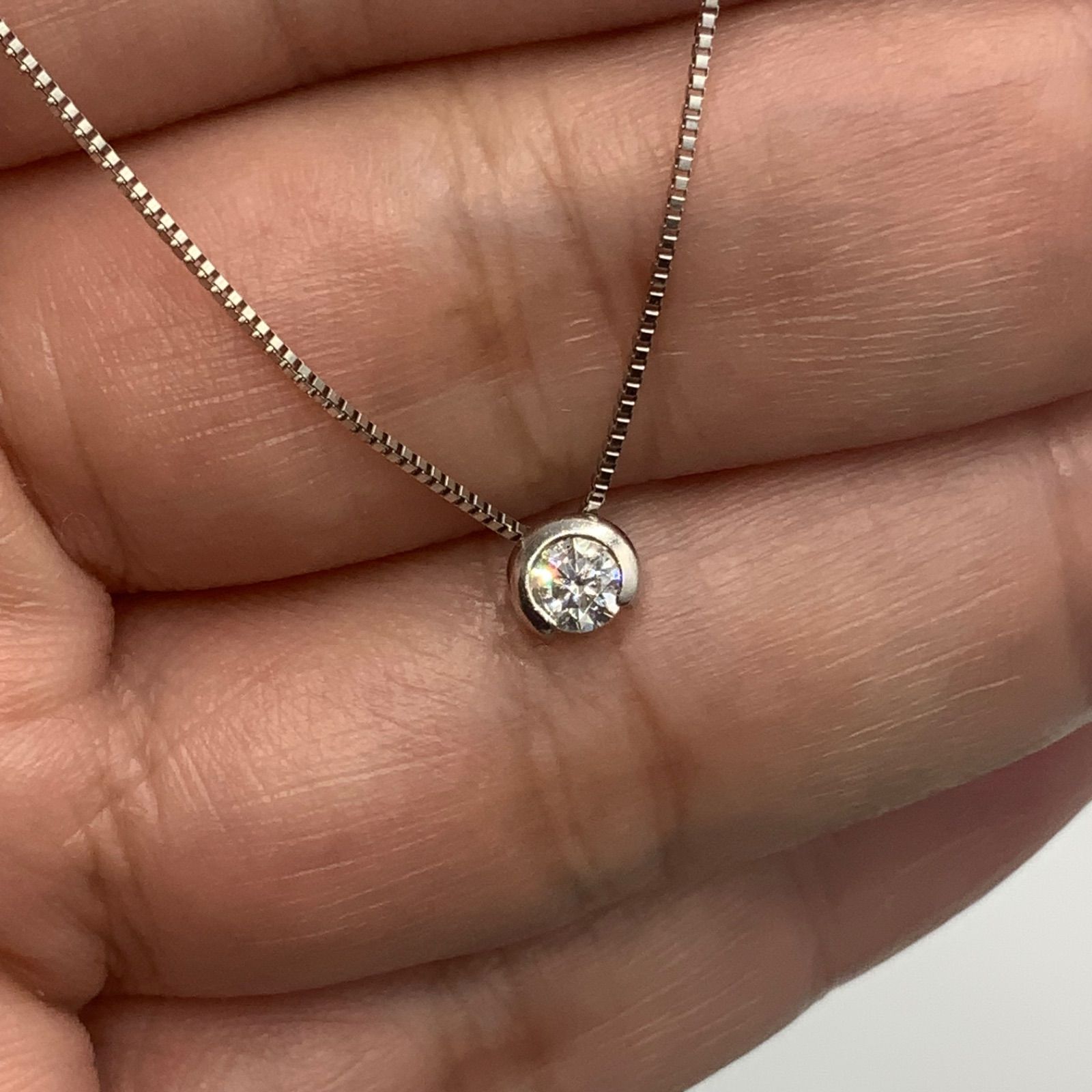 プラチナ900ダイヤモンド0.37ctネックレストップ