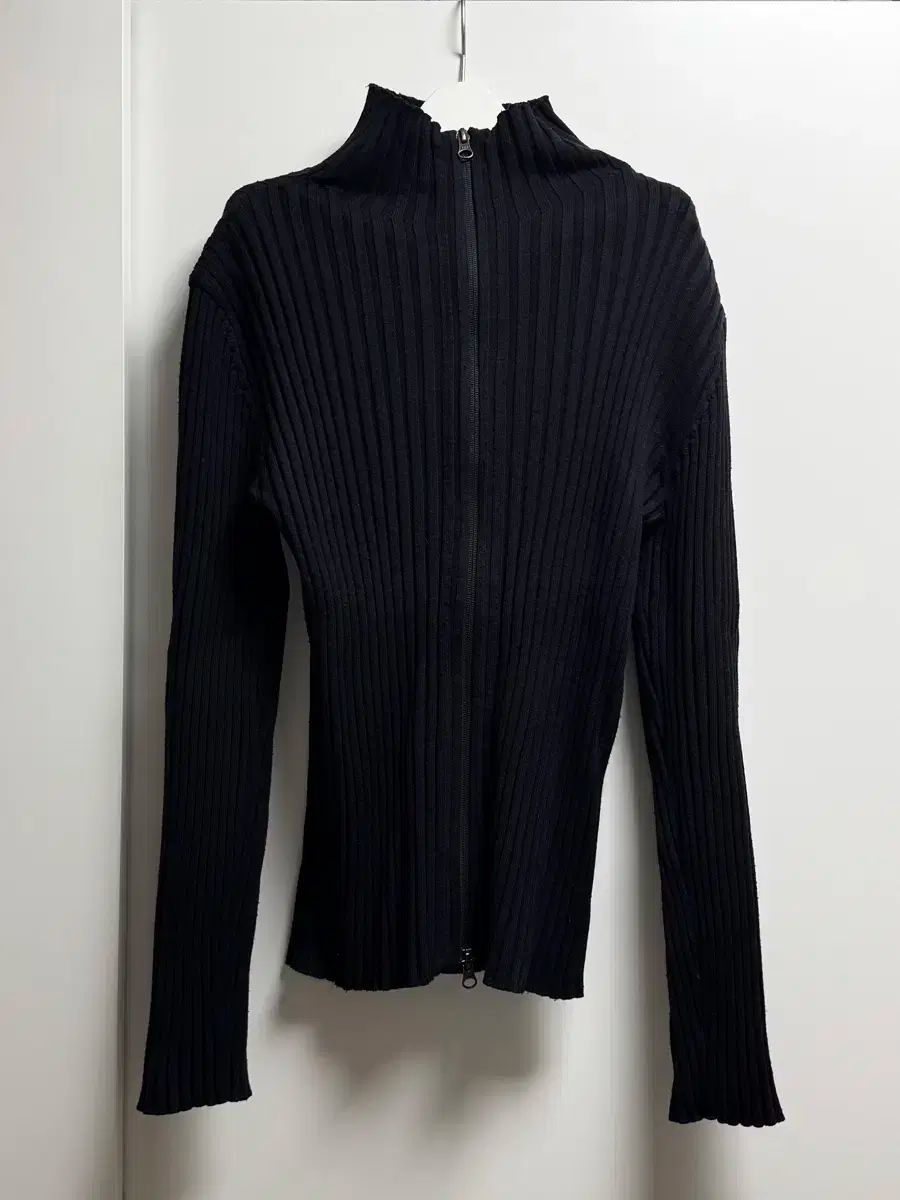 アモーメント ハイネック 2 Way ジップアップ