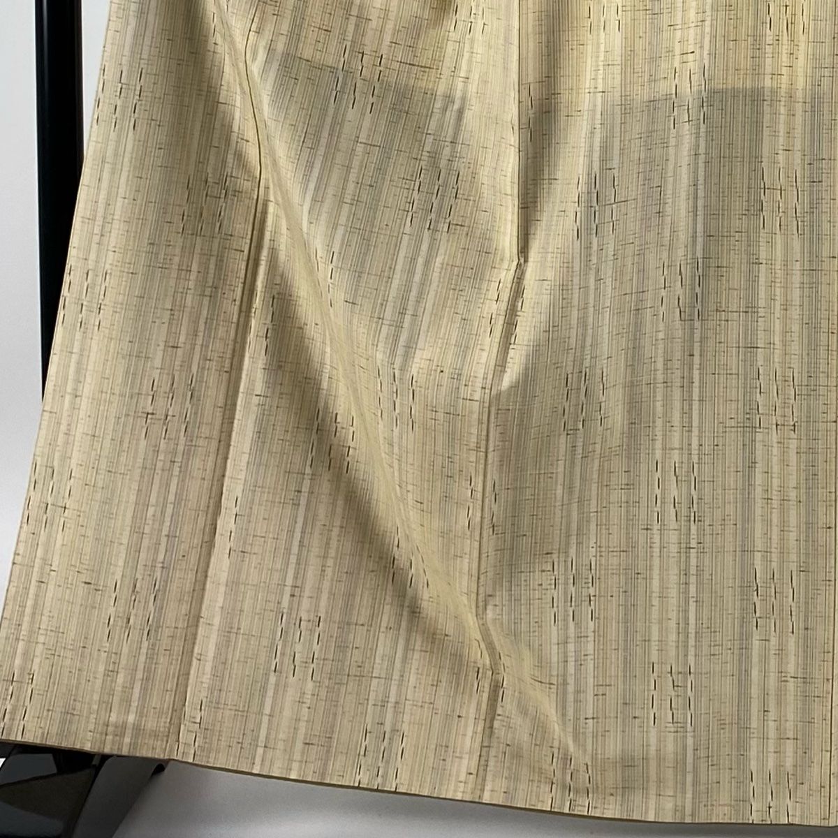 紬 身丈164cm 裄丈67cm M 袷 縦縞 ベージュ 正絹