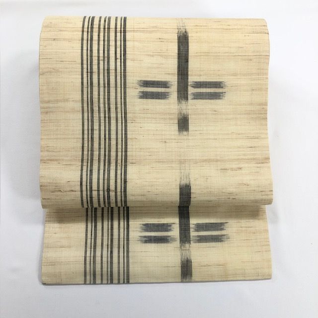 麻名古屋帯／トンボ柄／未使用品 きものキレイ］夏名古屋帯 生成 絣柄 トンボ 麻 Ñ014 - メルカリ
