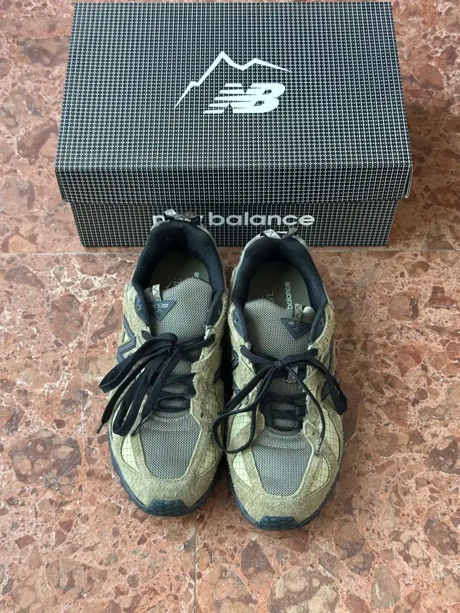 Cayl ケール New Balance ニューバランス 275