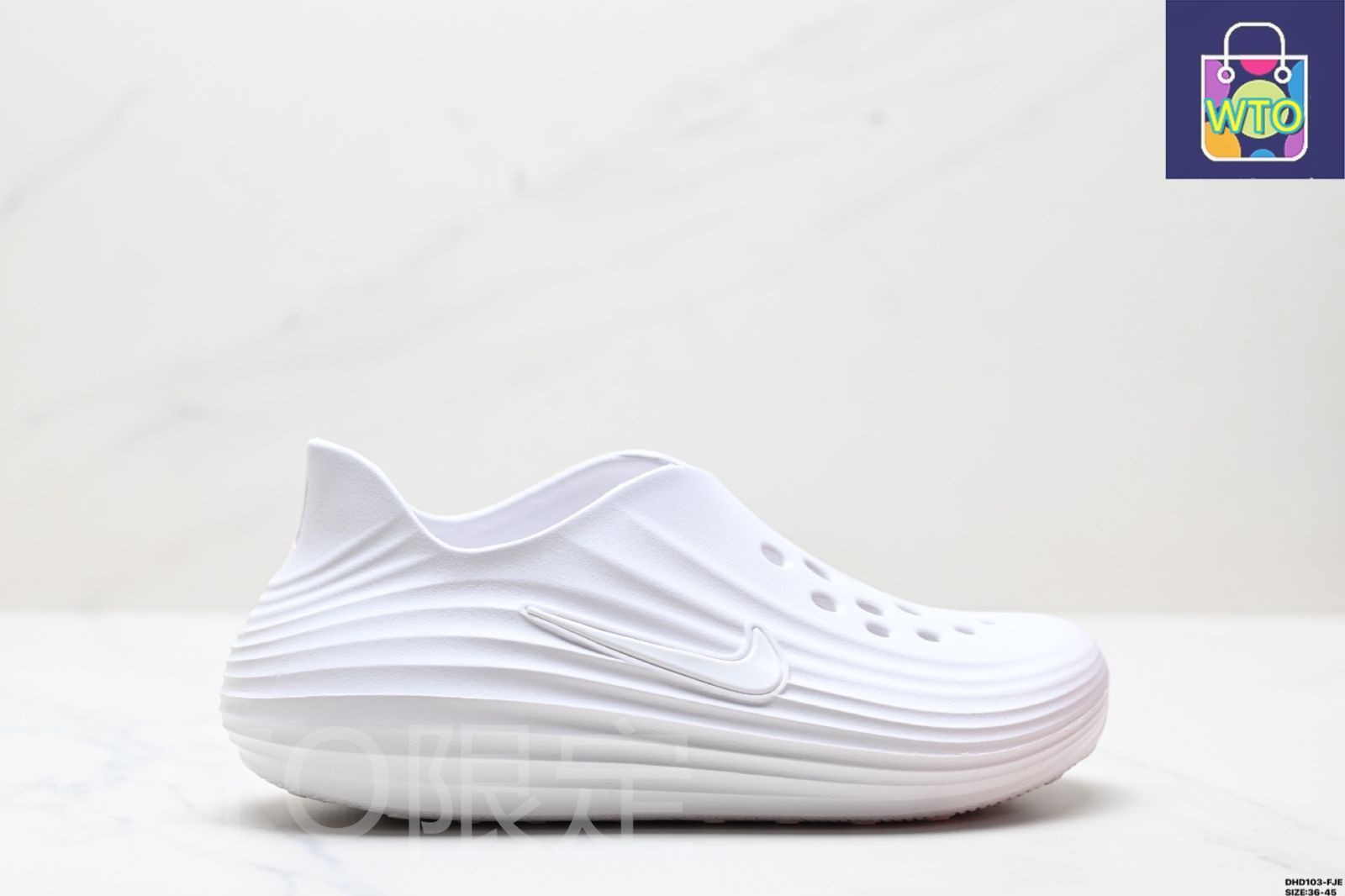 Nike ReactX Rejuven8 ナイキ ホワイト クロッグサンダル Nike ReactX Rejuven8 clogs in off-white | ASOS