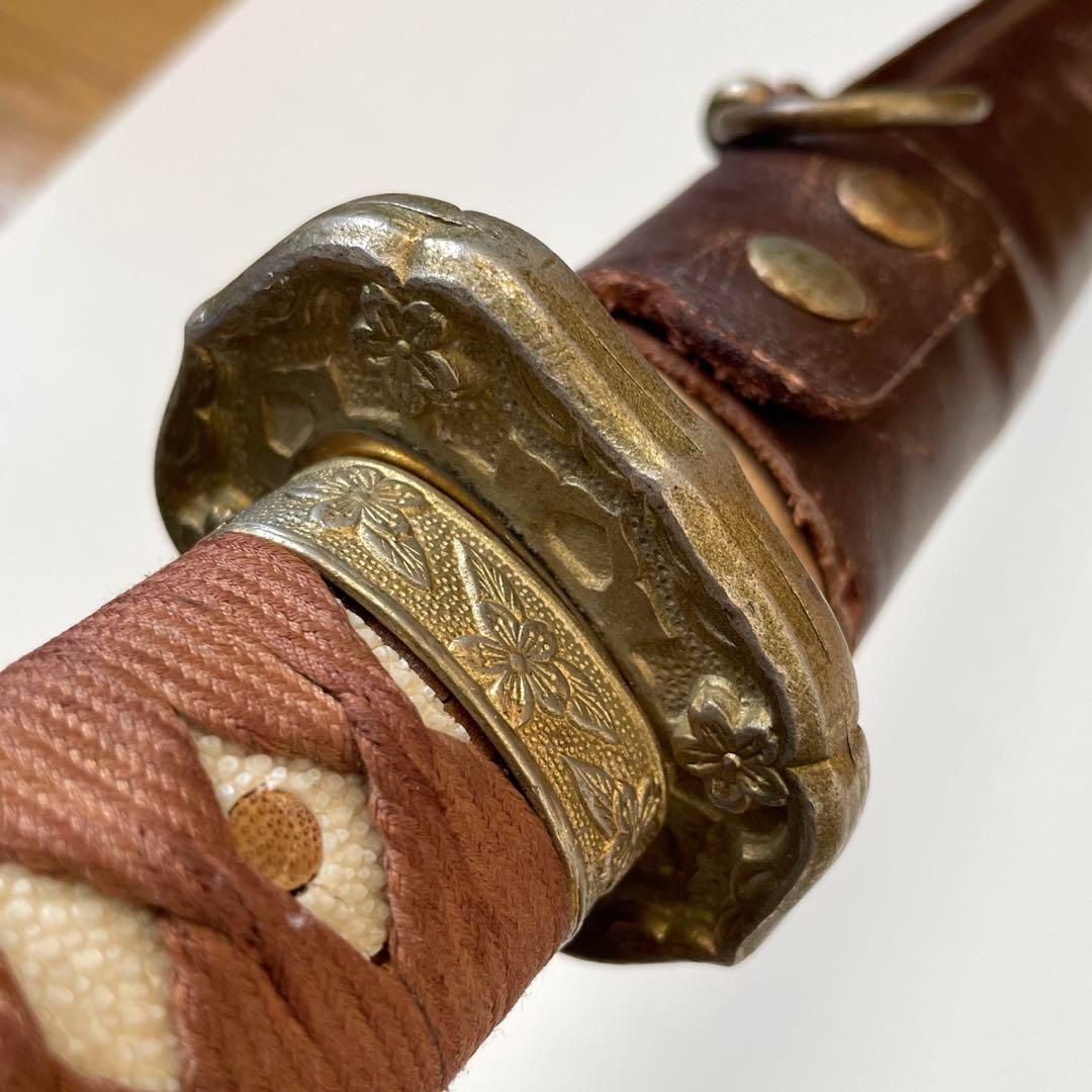 模造刀 日本陸軍 98式軍刀 革鞘 日本軍 九八式 将校用 Amazon.co.jp: 模造刀（美術刀）軍刀シリーズ 陸軍将校九八式