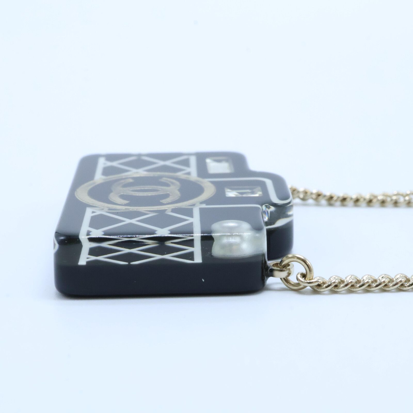 CHANEL シャネル 【美品】D19C ココマーク カメラモチーフ - メルカリ 