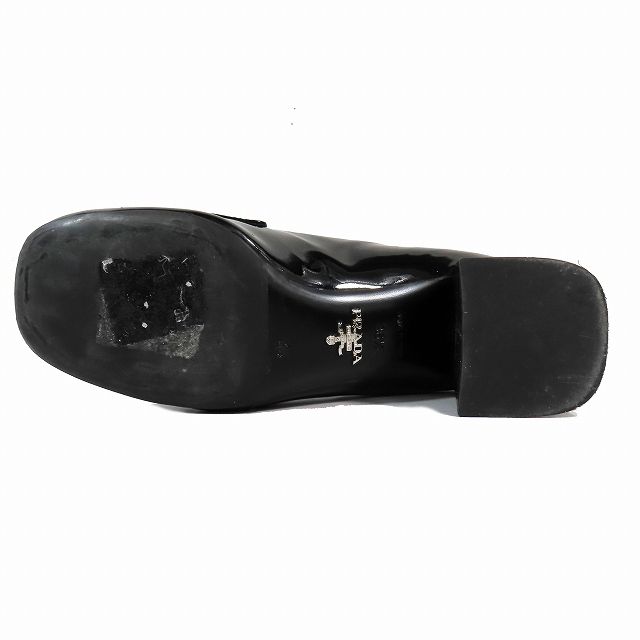 プラダ PRADA エナメル パテント ローファー トライアングルロゴ