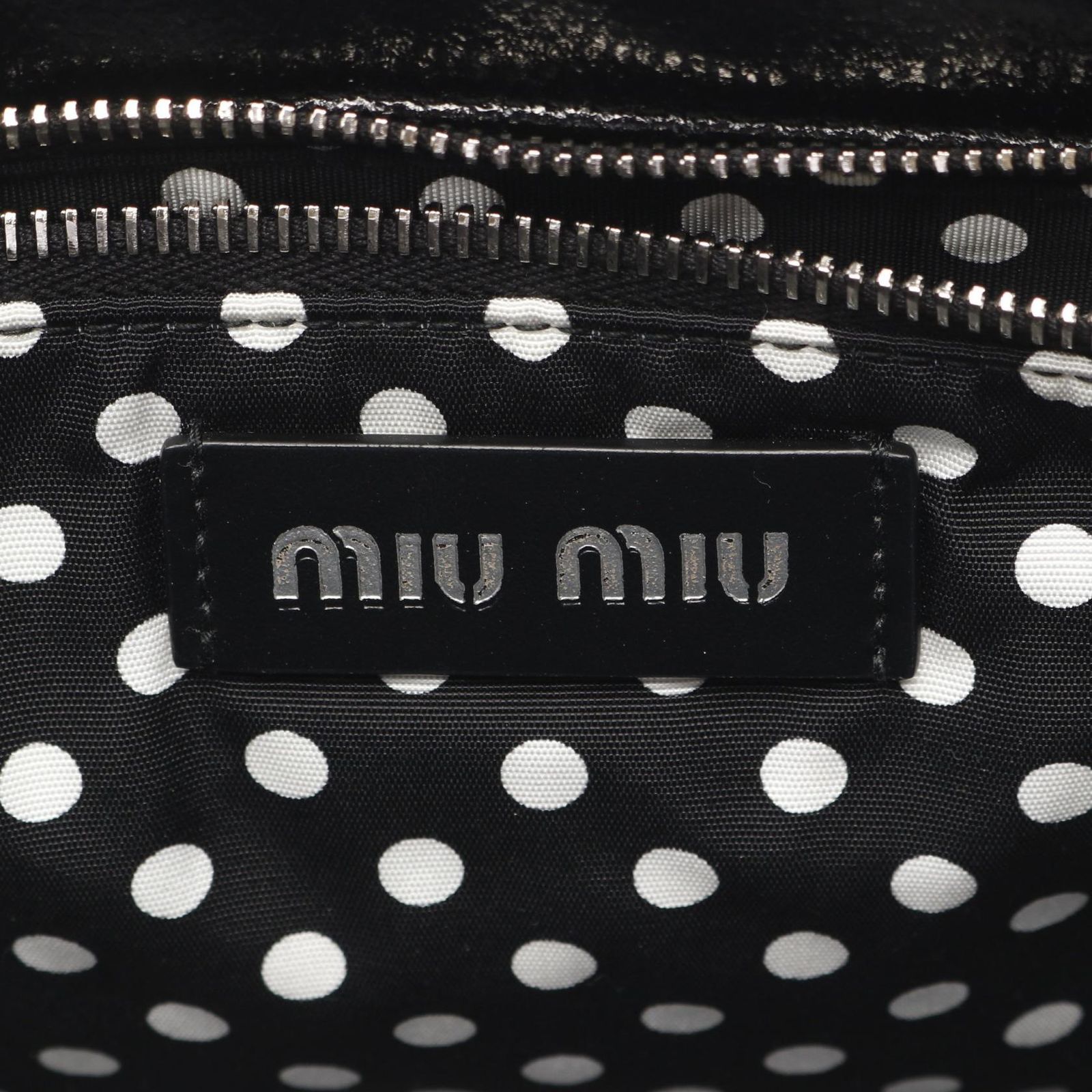 「x’mas価格」Miu Miu（ミュウミュウ）「2DOU CIRE」バッグ ミュウ ミュウ(Miu Miu)ミュウ ミュウ 2DOU CIRE トートバッグ バッグ