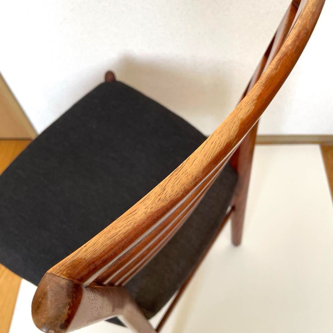 カリモク 食堂椅子ダイニングチェア ウォールナット無垢 座面布張り