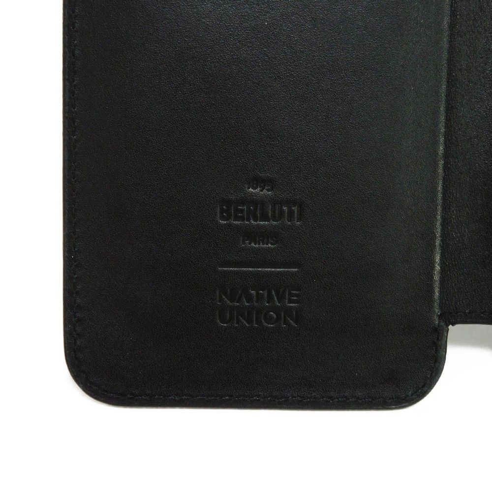 ベルルッティ　スクリットレザー　iphone14pro　フォリオ　14pro IPHONE_16_PRO_MAX_FOLIO-