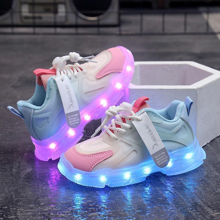 スニーカー 男の子 光る靴 キッズ 女の子 スリッポン おしゃれ Qoo10] 大人用 充電式 LED 履きやす USB 軽い靴 車輪付き 安い商品を通販
