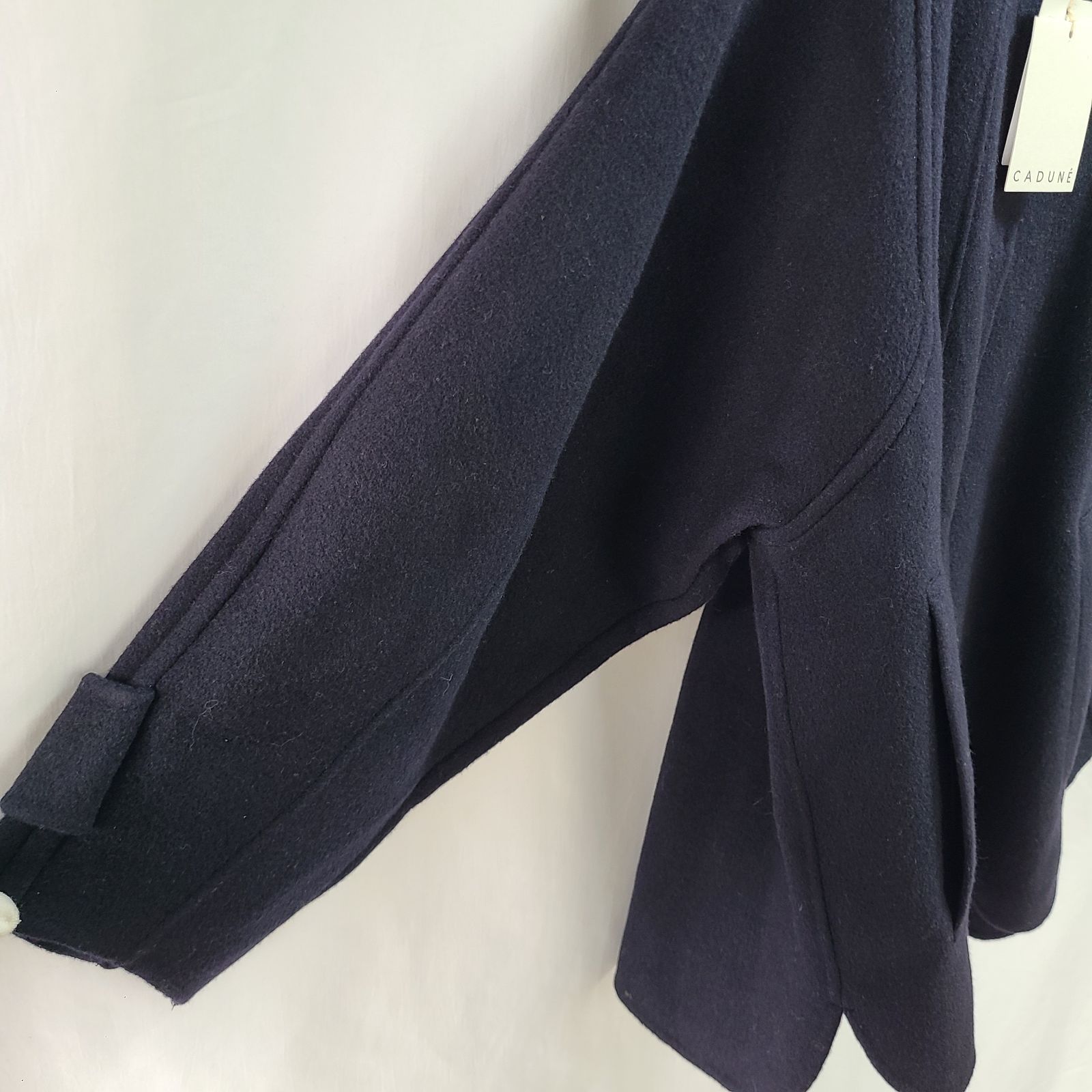 z239 【未使用タグ付き】cadune カデュネ ノーカラー ウール コート