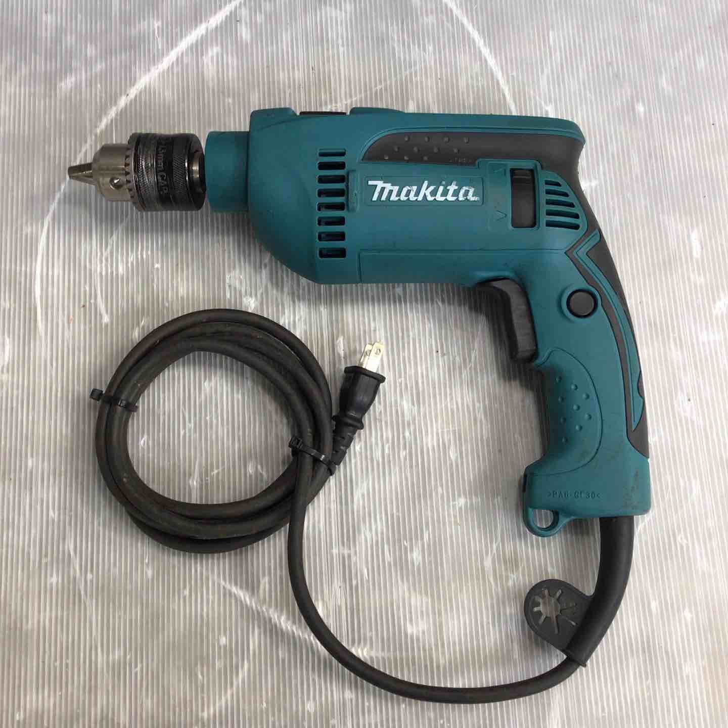 Makita - マキタ 振動ドリル マキタ 振動ドリル（小物入れ付） M816K