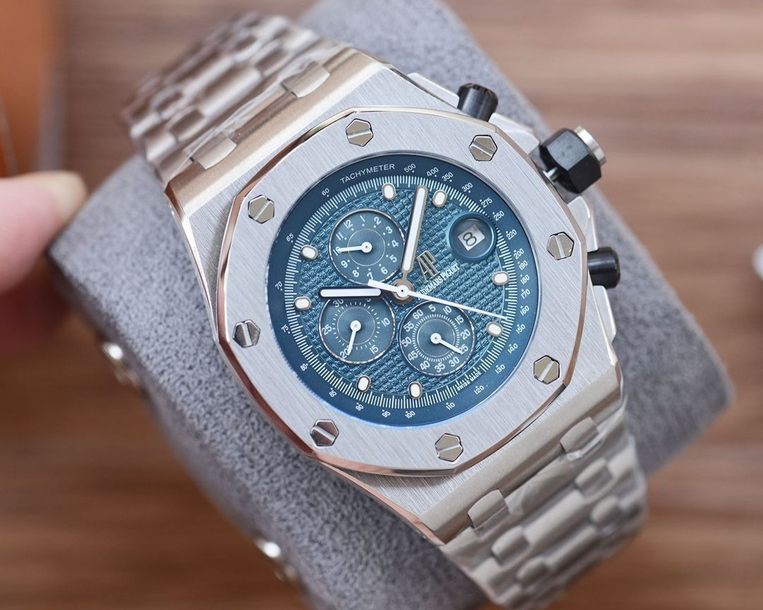 ご購入大歓迎です ロイヤルオーク オフショアクロノ 42mm