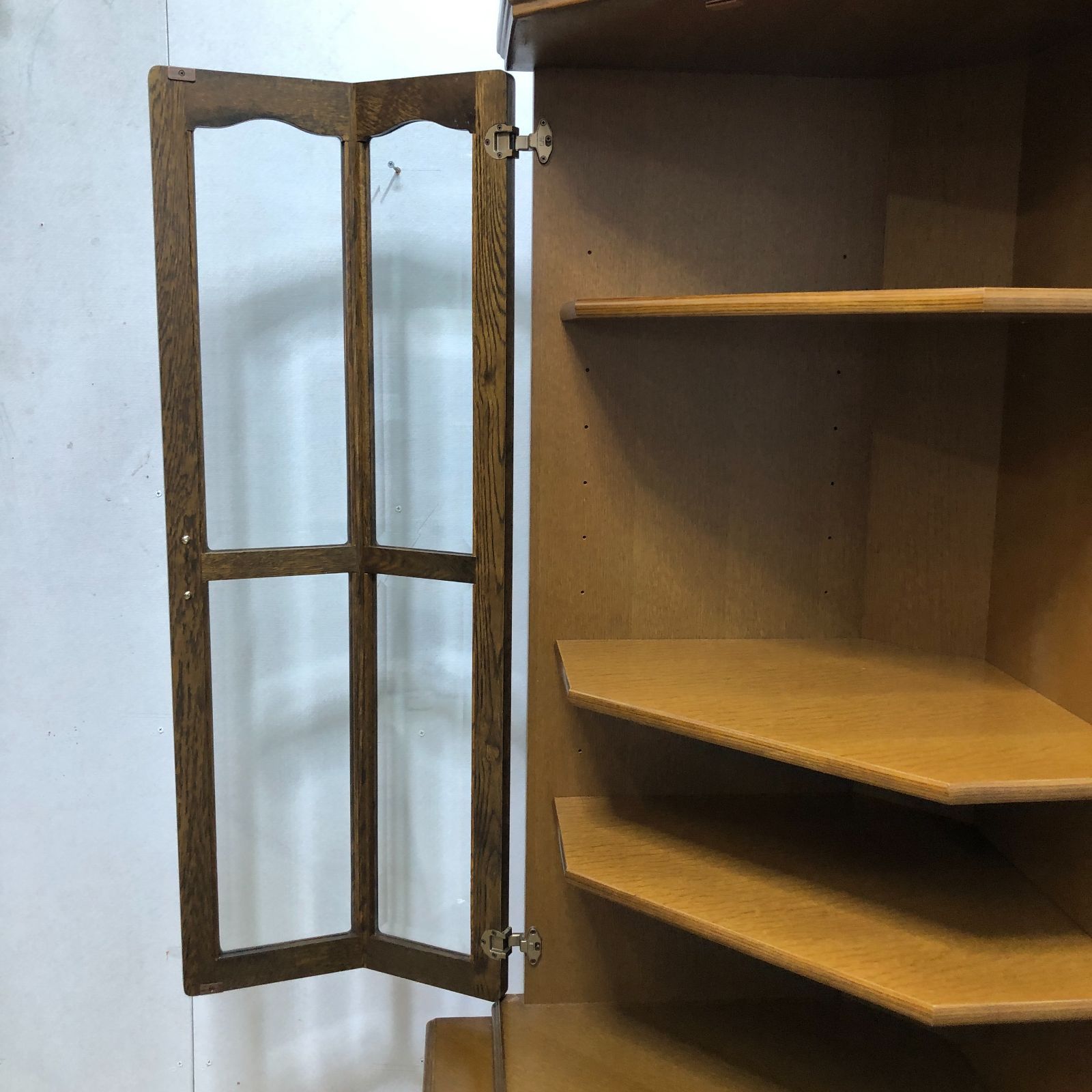 池太木工 シャネル コーナー飾棚 ガラスキャビネット 木製 ビンテージ