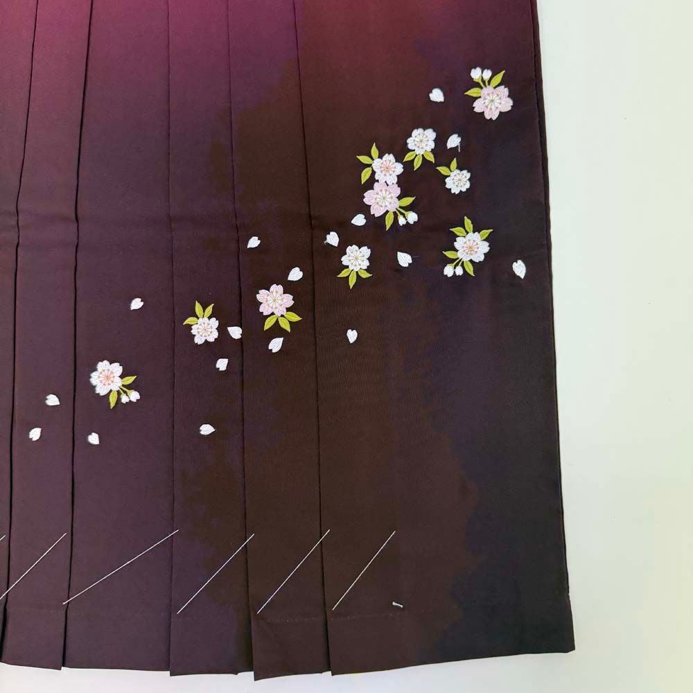 袴 M size 紐下丈90cm 行灯袴 卒業袴 女性用袴 刺繍 ぼかし エンジ ピンク 4745