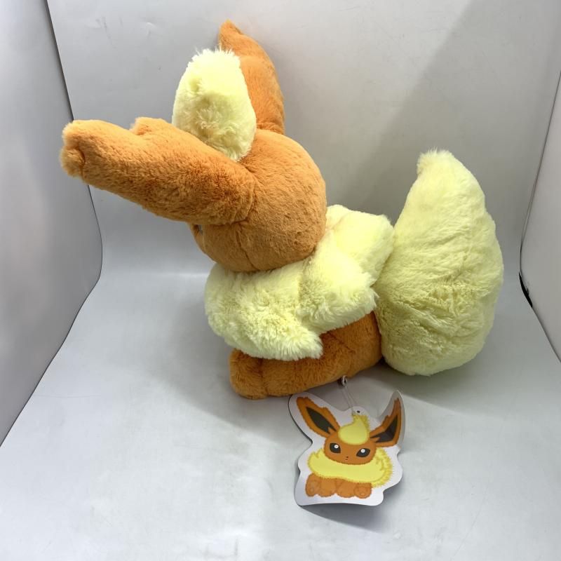 ブースター ふわふわ抱きぬいぐるみ ポケモンセンター ふわふわ抱きぬいぐるみ / ブースター【約42cm