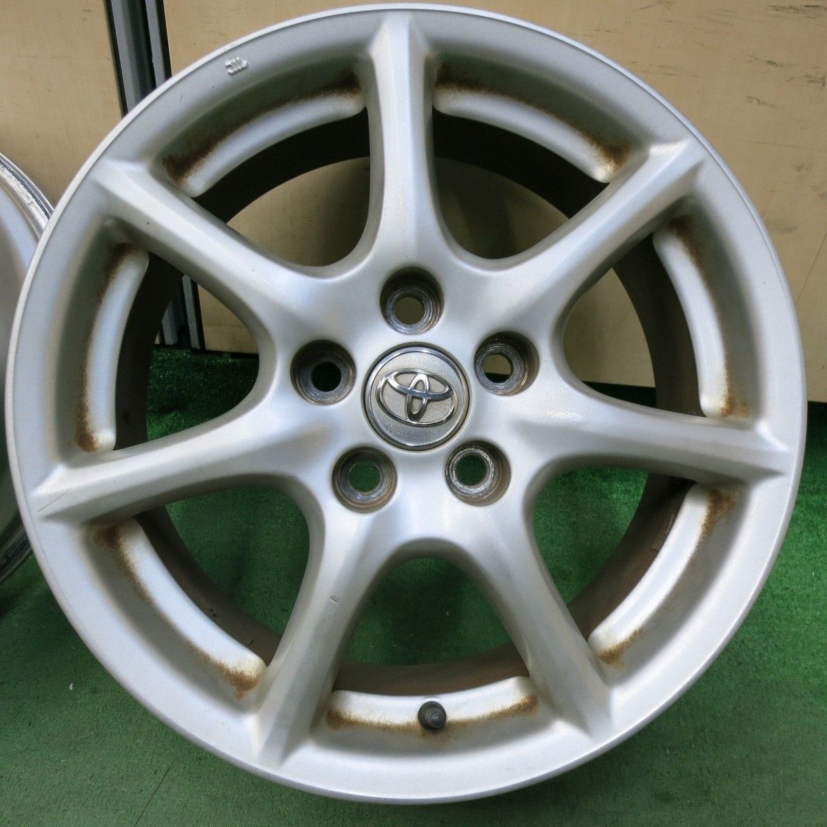 送料込 エスティマ 純正17×7J+50 114.3-5h エスティマ TOYOTA 純正 ブラック 17インチ 7J+50 PCD114.3