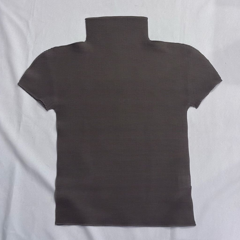 me ISSEY MIYAKE ミー イッセイ ミヤケ High Neck Top