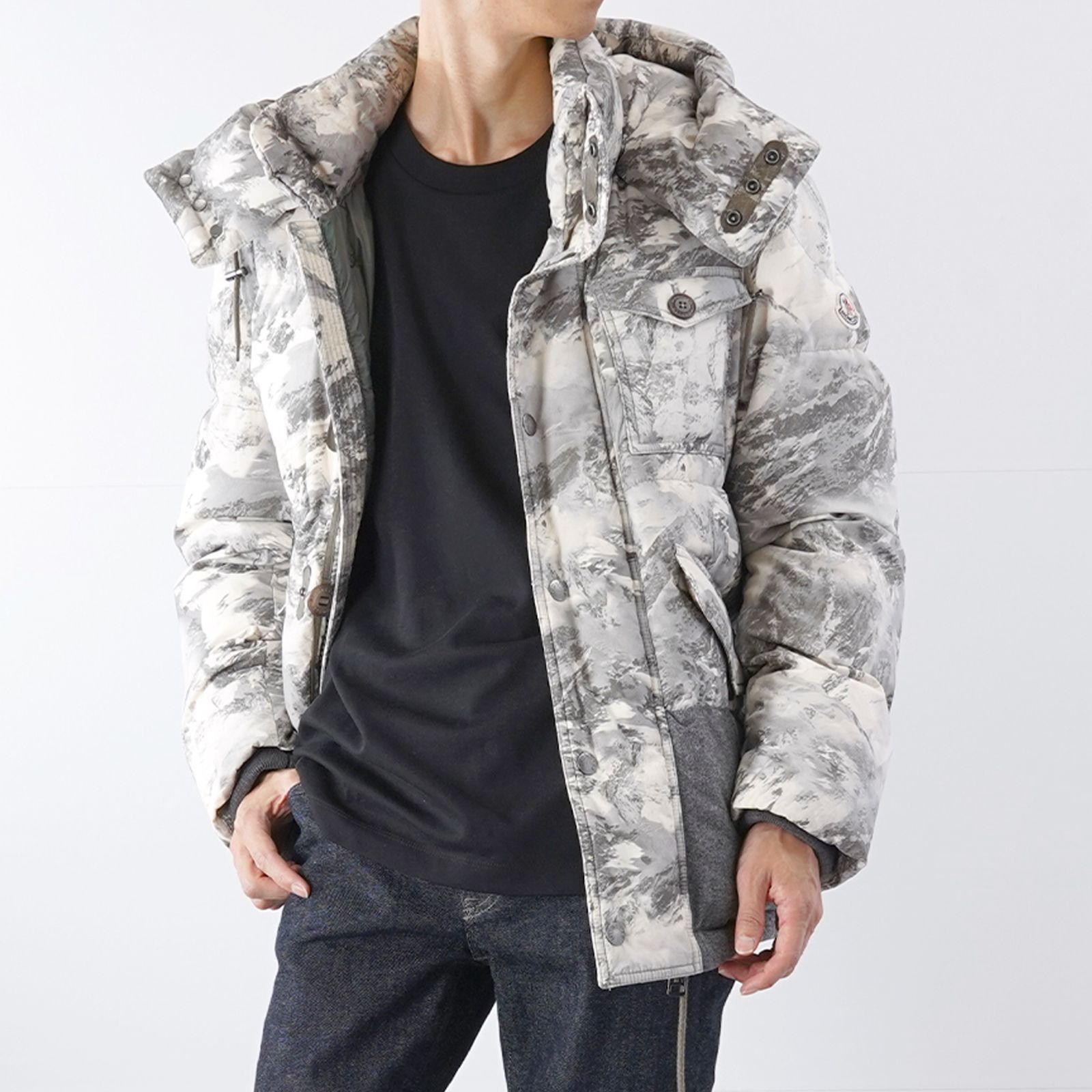 MONCLER モンクレール EVETTES ダウンジャケット 迷彩柄 - メルカリ