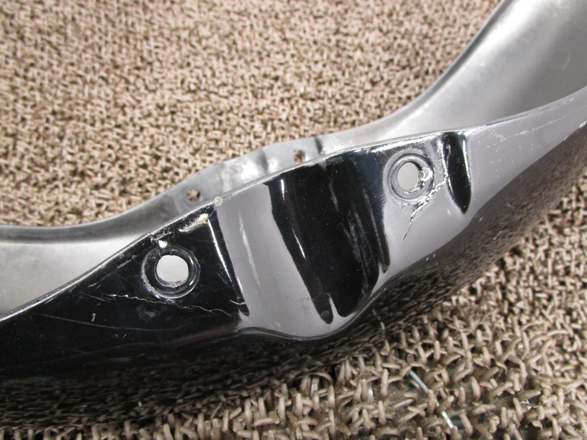 フロントフェンダー A5888