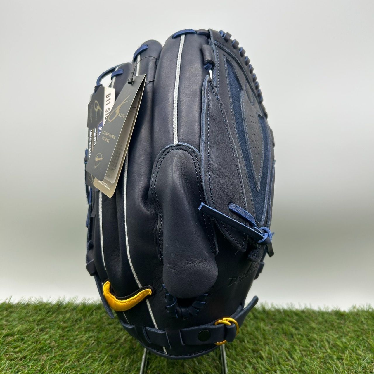 ⚾️ナイキ 軟式グローブ　左投げ　ダルビッシュ有モデル　シグネチャーモデル　投手 M0604) NIKE ナイキ シグネチャーモデル 大人用 軟式 投手用