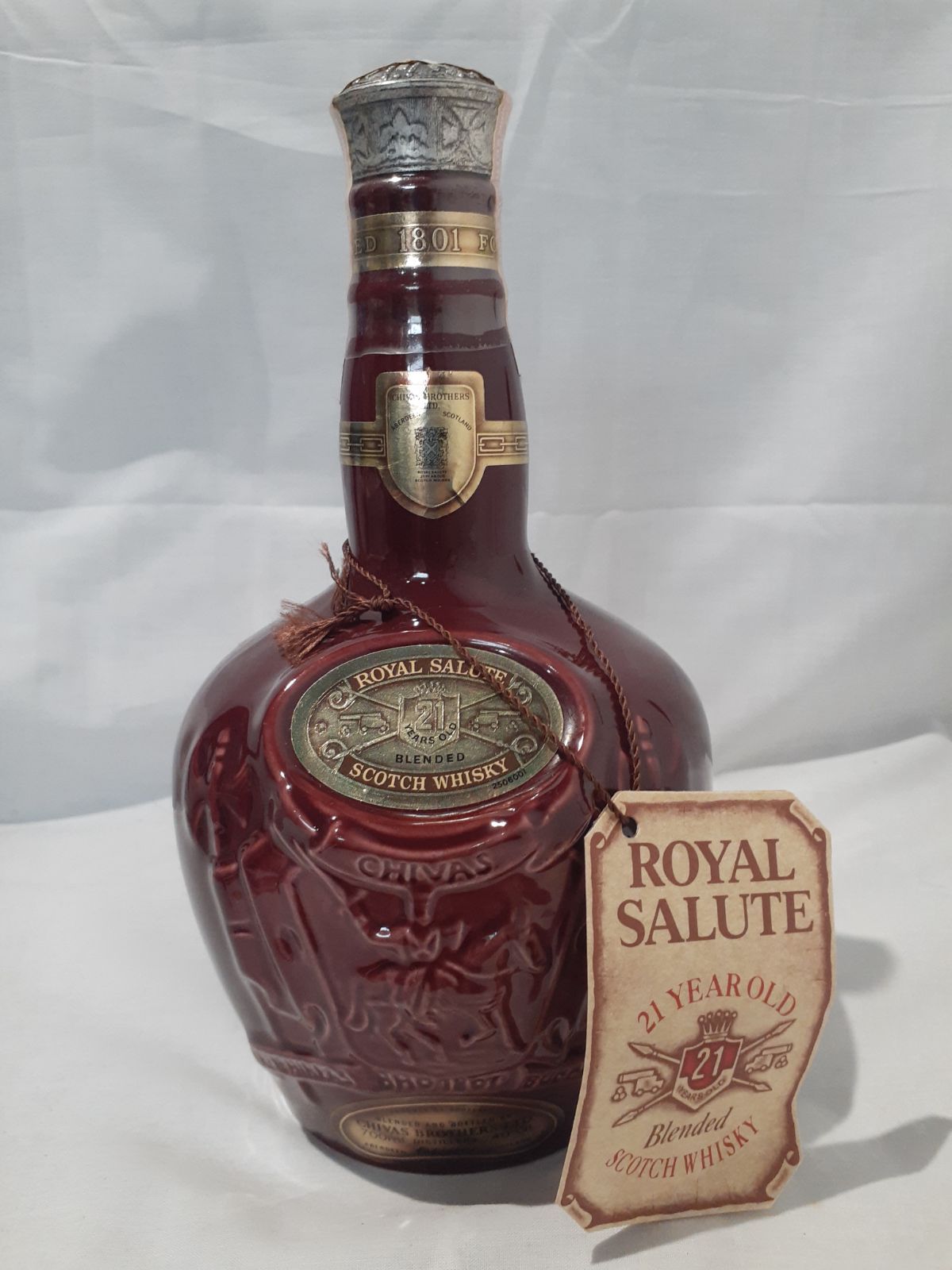ロイヤルサルート ROYAL 陶器ボトル SALUTE ウイスキー 21年 お酒