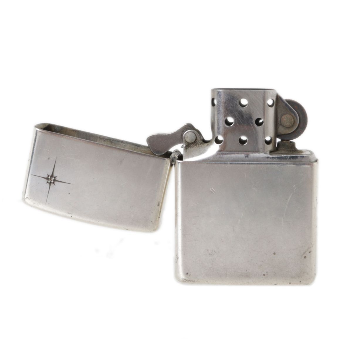 A03 ケースサイズ約48×55×12mm