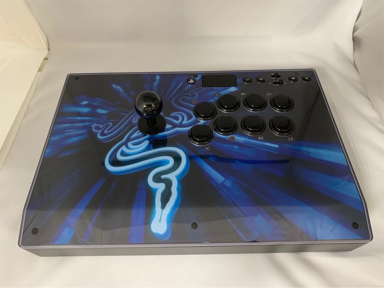 ☀ 24.Razer
