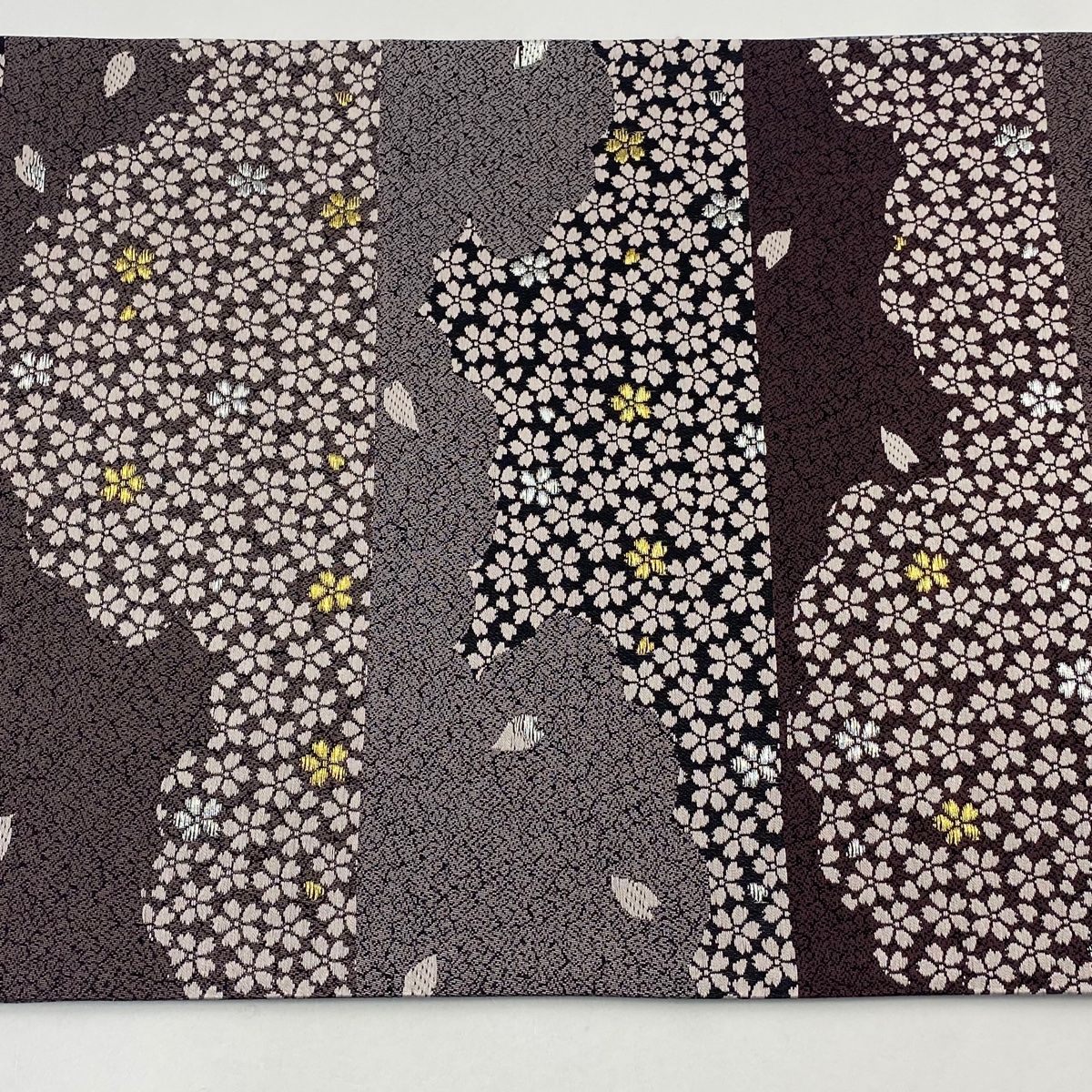 美品】 袋帯 秀品 桜 花びら 金銀糸 灰紫 六通 正絹 【中古】 - メルカリ
