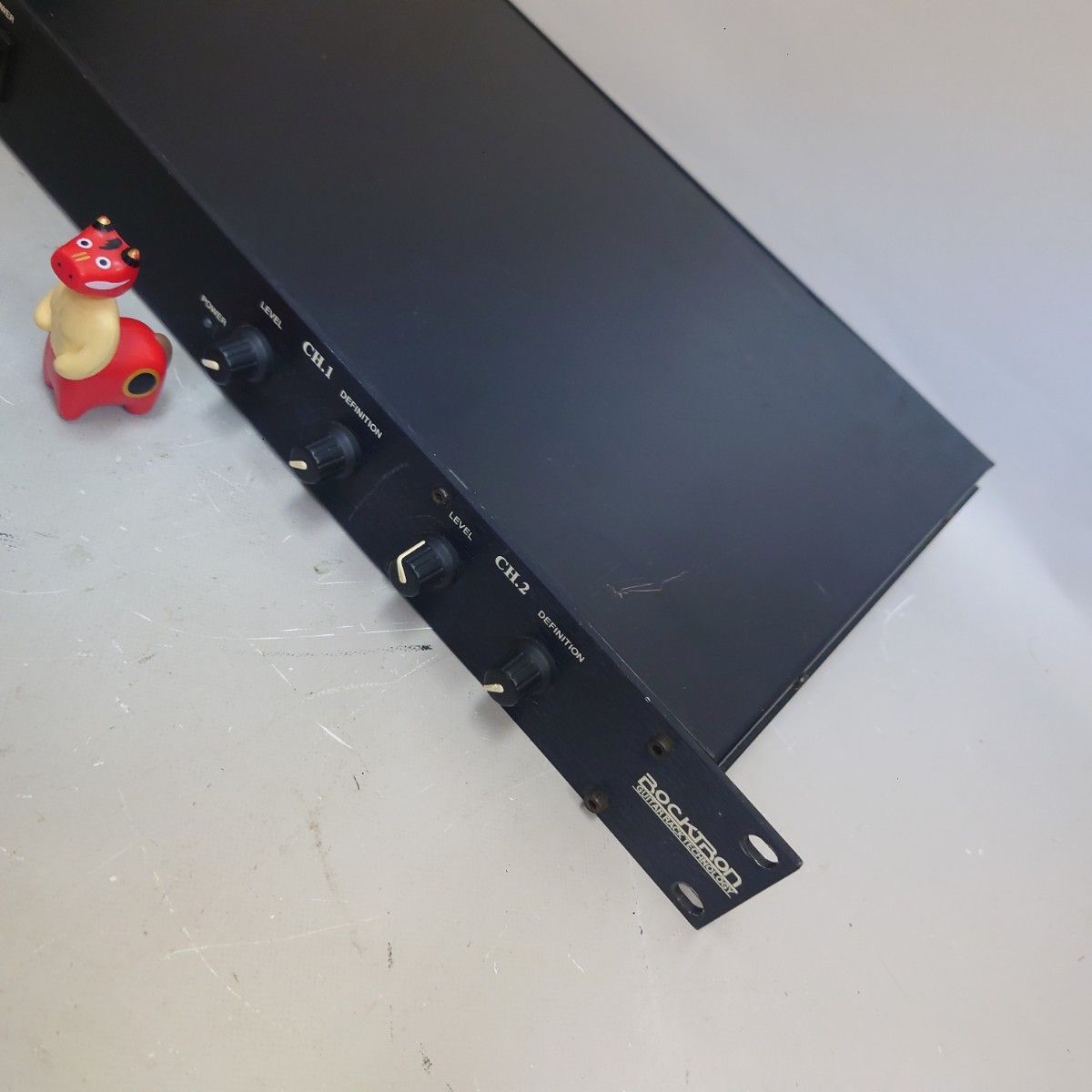 動作品 Rocktron Velocity 120 ギター用パワーアンプ 本体のみ 送料無料 ラックエフェクター ロックトロン z-2258