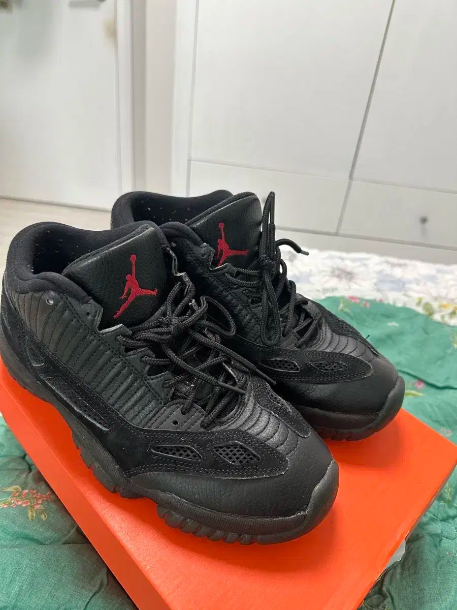 黒