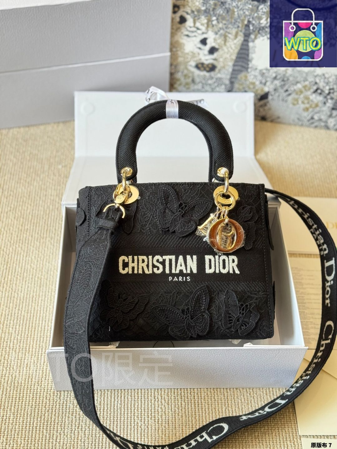 【お洒落な刺繍★人気】DIOR ラバ・ドウェイ 今日特価】Dior ディオール レディーD-Liteシリーズ 立体感豊か