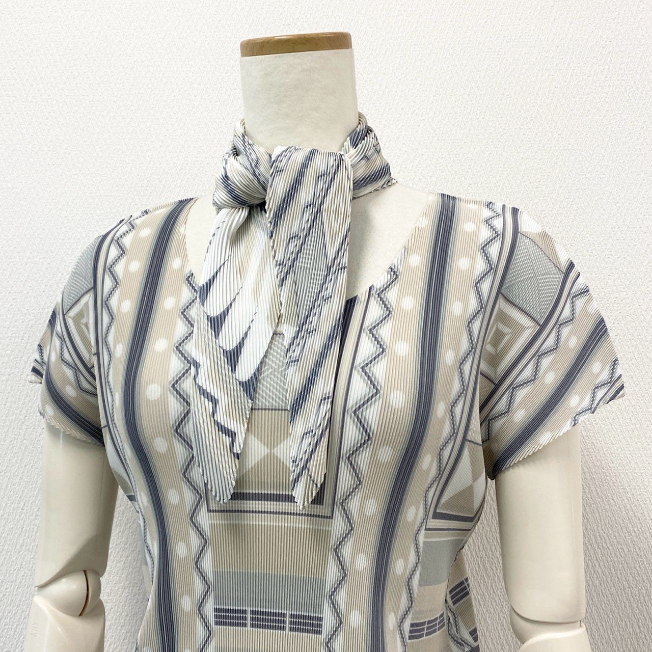 37a16 《美品》 PLEATS PLEASE ISSEY MIYAKE プリーツプリーズ 