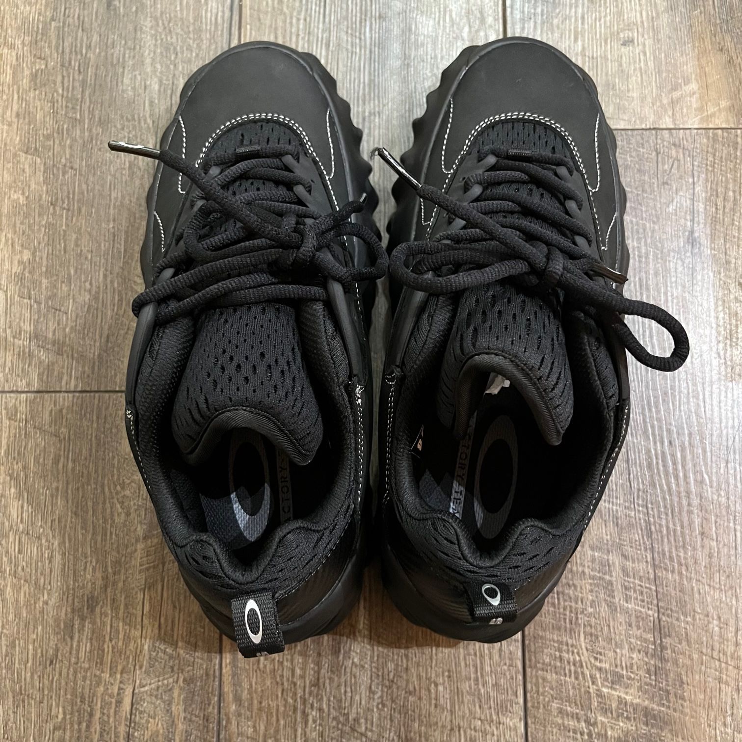 美品 Brain Dead Oakley 23SS Chop Saw Black チョップソー スニーカー 