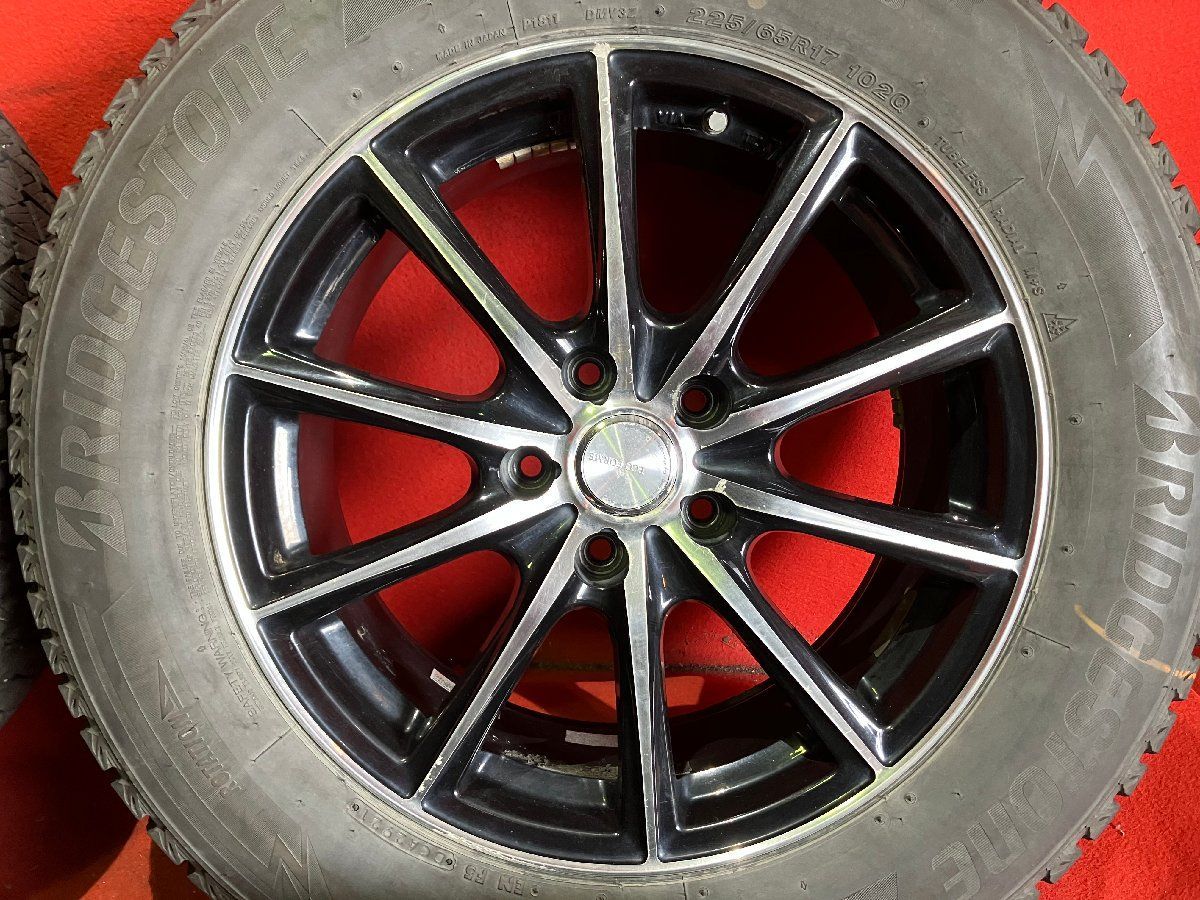 中古スタッドレスタイヤホイールセット【225/65R17 DM-V3】[17x7.0＋45  