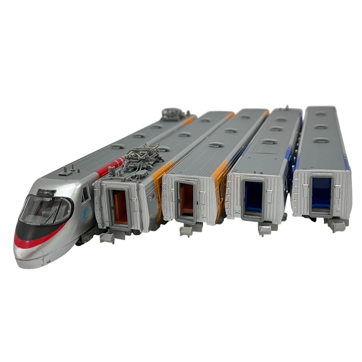 MicroAce JR四国8000系しおかぜ+いしづち8両編成 入線 | 川崎駅