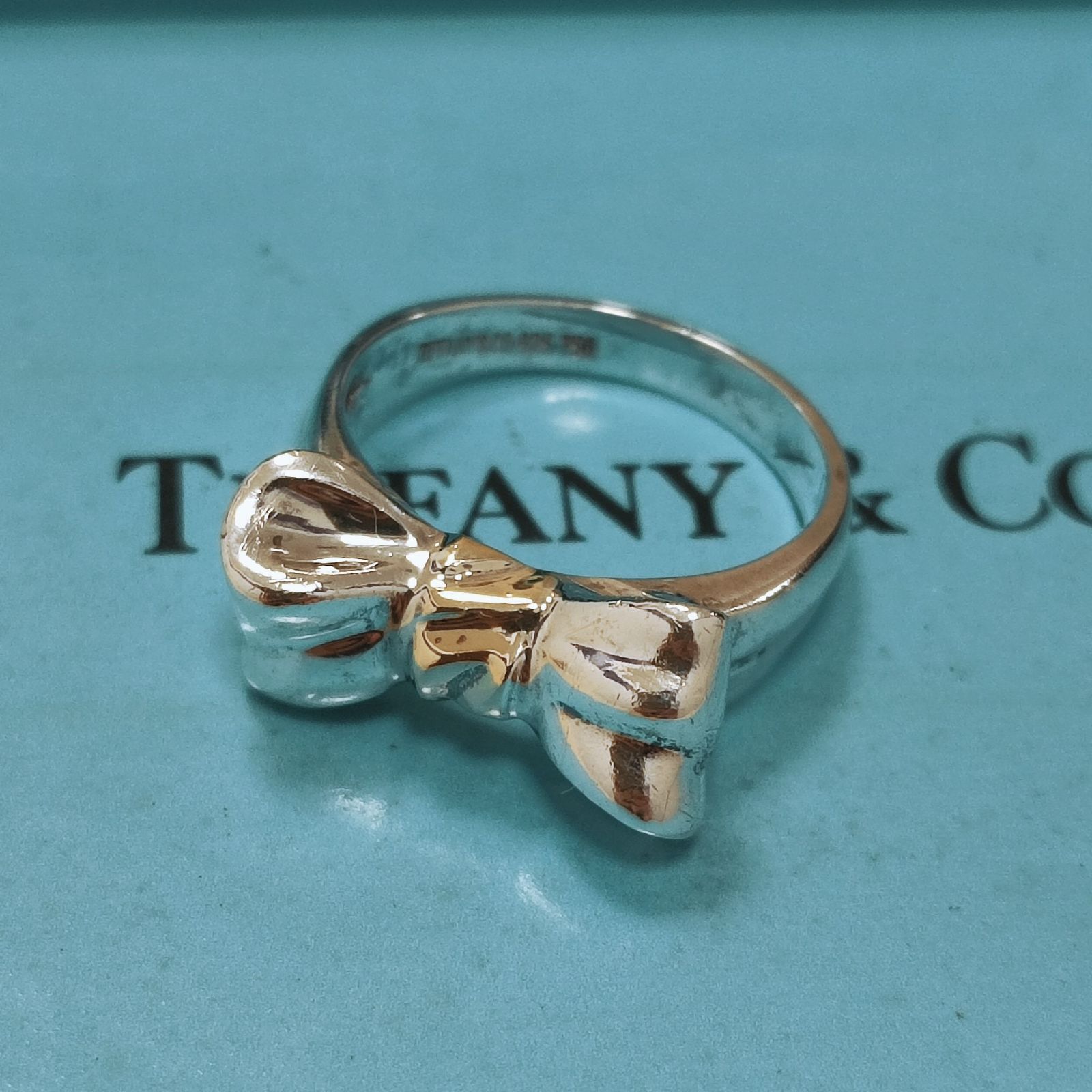 【極美品】ヴィンテージティファニー Tiffany 指輪 リボン 750 K18