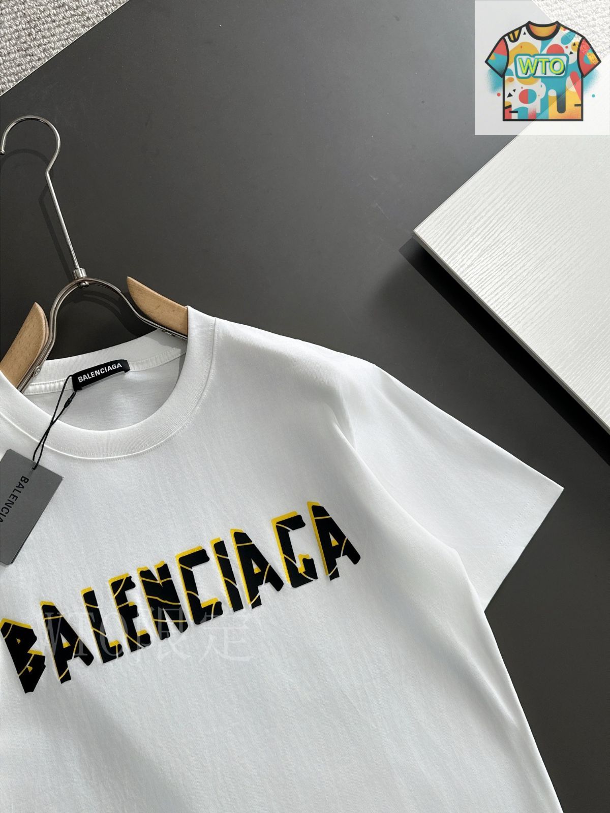 今日特価】Balenciaga 高密度コットン ダブルプリント T シャツ