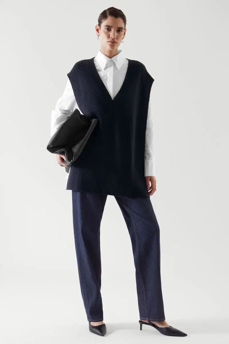 ウールブレンドケープ COS ネイビー 中古・古着通販】COS (コス) ウールブレンドケープ ネイビー