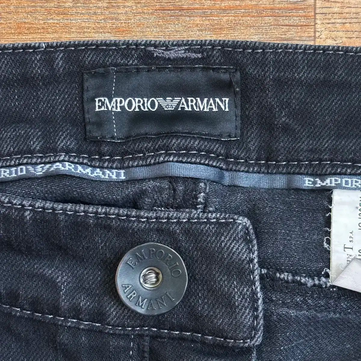 ◉未使用◉EMPOLIOARMANIエンポリオアルマーニW32デニムジーンズ EA エンポリオ ARMANI(アルマーニ) 26 ブラックジーンズ デニム
