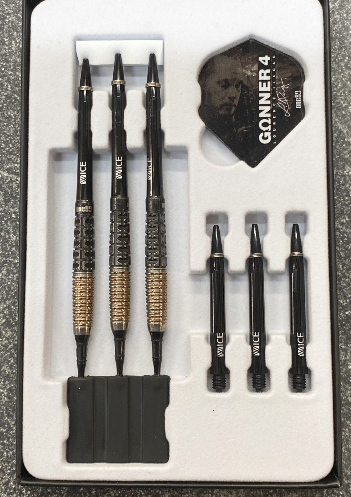 One80(ワンエイティ) GUNNER(ガンナー) ver.4 2BA 22g Rainbow&Black