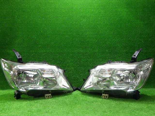 セレナ ヘッドライト左右 ハロゲン C26 NC26 100-23096 A 日産 前期 比較的 251002046
