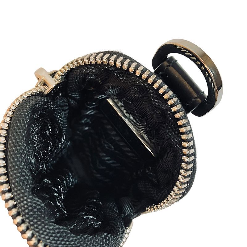 プラダ　ミニポーチナイロン 三角ロゴ イヤホンケース 黒 ブラック プラダ PRADA ミニポーチ ナイロン 三角ロゴ イヤホンケース 黒