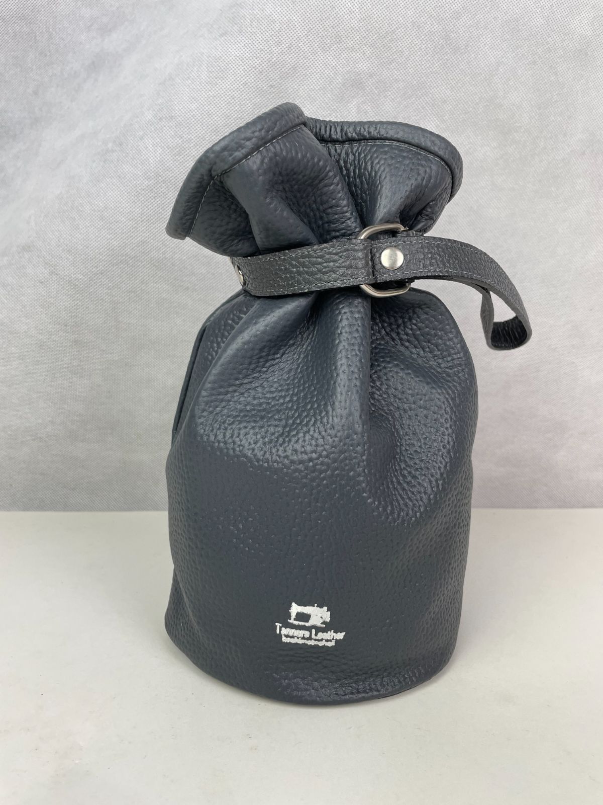 本革巾着バック ホワイト 大人レザーhashimoto 匠の技 日本製