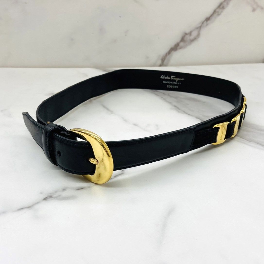 Salvatore Ferragamo サルヴァトーレフェラガモ ヴァラ金具